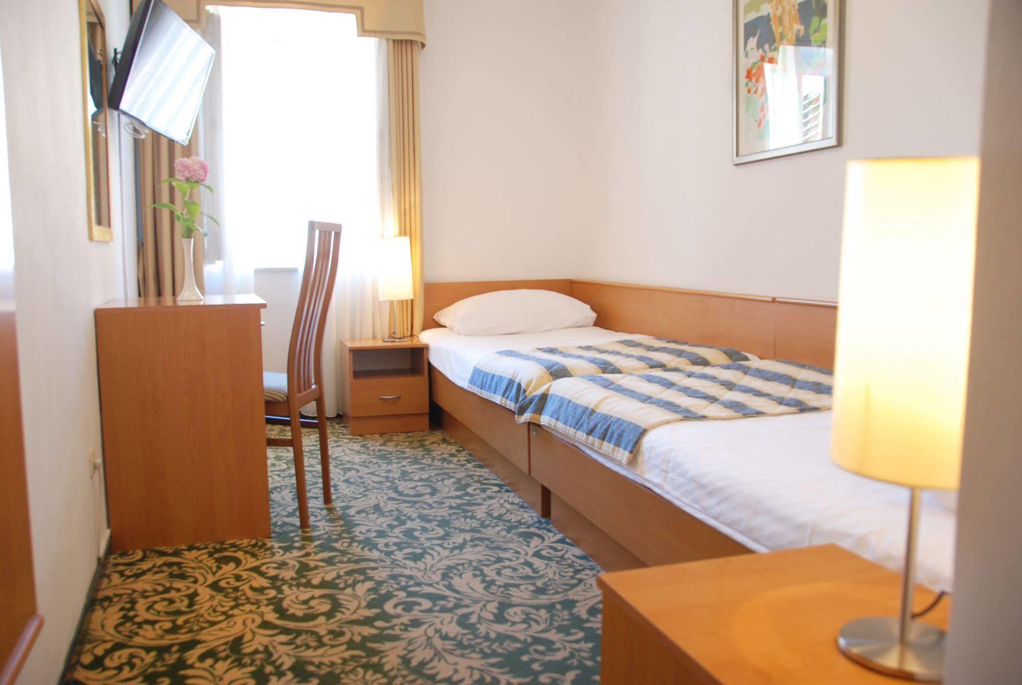 Hotelli Supetar 5*